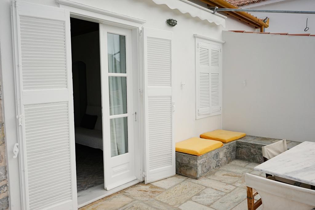 Kiki'S Houses Vlichos Hidra Exterior foto
